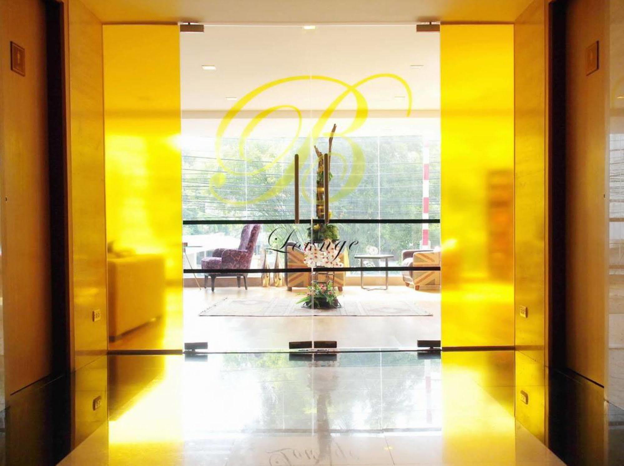 Beverly 33 By Aspira Bangkok Eksteriør bilde